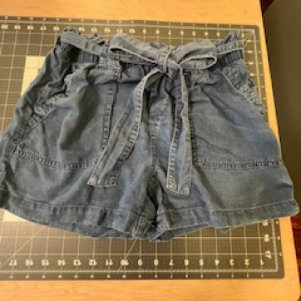 LAST CHANCE Women's Cotton Shorts (S 4-6)